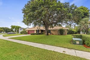 8272 Blue Cypress Drive, Lake Worth, FL 33467 - MLS#R11155328