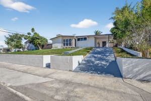 1426 Hillcrest Dr Drive, Lake Worth Beach, Fl 33461, Lake Worth Beach