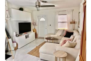 723 Palm Street, Lantana, FL 33462 - MLS#R11155429