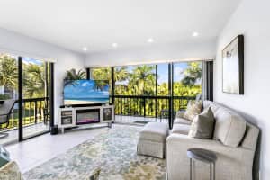 2550 Presidential Way, West Palm Beach, FL 33401 - MLS#R11155487