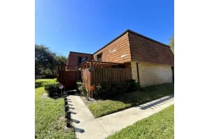 512 5th Lane, Greenacres, FL 33463 - MLS#R11155559