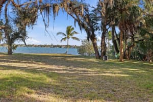 953 Thayer Lane, Jupiter, FL 33458 Sold 03/30/26