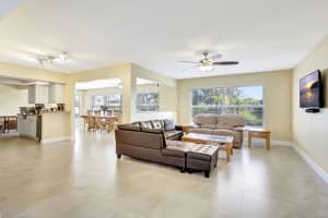 683 Harborview Drive, Port Saint Lucie, FL 34953 - MLS#R11155605