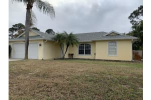 998 N Globe Avenue, Port Saint Lucie, FL 34953 - MLS#R11155684