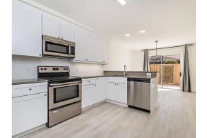 211 Maplecrest Circle, Jupiter, FL 33458 - MLS#R11155685