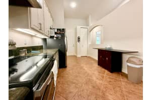 6525 Oxford Circle, Vero Beach, FL 32966 - MLS#R11155716