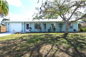 392 Walters Terrace, Port Saint Lucie, FL 34983 - MLS#R11155734