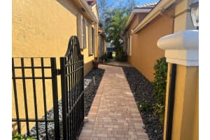 4194 Imperial Isle Drive, Lake Worth, FL 33449 - MLS#R11155771