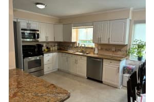 813 10th Terrace Terrace, Deerfield Beach, FL 33441 - MLS#R11155826