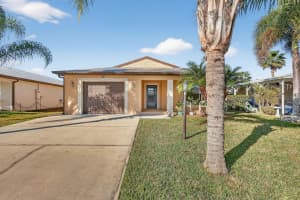 32 Monterey Way, Port Saint Lucie, FL 34952 - MLS#R11155846