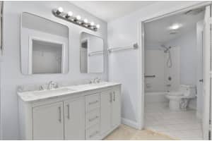 800 Uno Lago Drive, Juno Beach, FL 33408 - MLS#R11155867