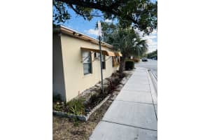 1101 Federal Highway, Lake Worth Beach, FL 33460 - MLS#R11155958