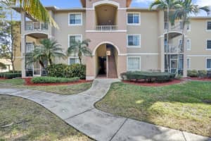 6426 Emerald Dunes 304 Drive, West Palm Beach, FL 33411 - MLS#R11156046