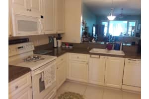 37 Harbour Isle Drive, Fort Pierce, FL 34949 - MLS#R11156051