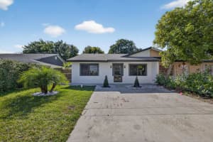 3900 Kenas Street, West Palm Beach, FL 33403 - MLS#R11156058