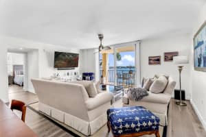 1801 Flagler Drive, West Palm Beach, FL 33407 - MLS#R11156174