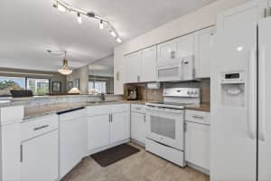 2240 Cypress Bend Drive, Pompano Beach, FL 33069 - MLS#R11156249