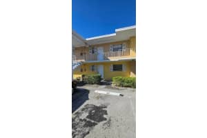 1505 Crescent Circle, Lake Park, FL 33403 - MLS#R11156266