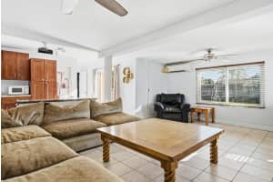 333 Mid Pines Road, Palm Springs, FL 33461 - MLS#R11156281