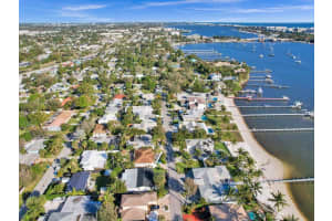 913 Lakeside Place, Lantana, FL 33462 - MLS#R11156289