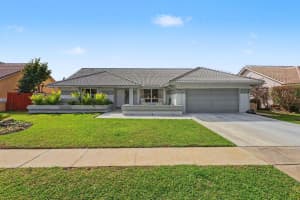 9284 Laurel Green Drive, Boynton Beach, FL 33437 - MLS#R11156294