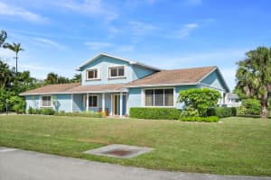 3905 Flag Drive, Palm Beach Gardens, FL 33410 Sold 02/20/26