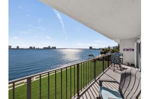 801 Lake Shore Drive, Lake Park, FL 33403 - MLS#R11156332