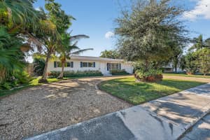 122 Arlington Place, West Palm Beach, FL 33405 - MLS#R11156385
