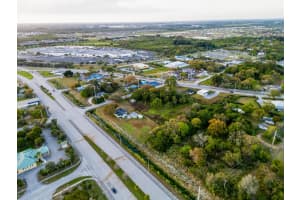 2111 37th Street, Fort Pierce, FL 34947 - MLS#R11156600