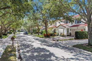 622 Castle Drive, Palm Beach Gardens, FL 33410 - MLS#R11156775