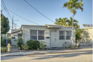 813 9th Avenue, Lake Worth Beach, FL 33460 - MLS#R11156819