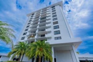 1208 Marine Way, North Palm Beach, FL 33408 - MLS#R11156873