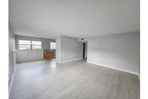 36 Pine Arbor Lane, Vero Beach, FL 32962 - MLS#R11156897