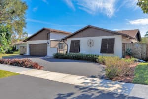 3880 2nd Court, Deerfield Beach, FL 33442 - MLS#R11156922