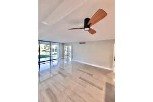 545 Oaks Lane, Pompano Beach, FL 33069 - MLS#R11156955