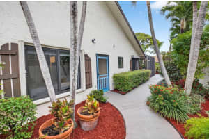 327 29th Avenue, Delray Beach, FL 33445 Sold 02/01/26