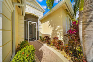 270 Lake Forest Way, Port Saint Lucie, FL 34986 Sold 04/15/26