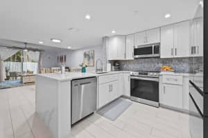 866 Jeffery Street, Boca Raton, FL 33487 - MLS#R11157162