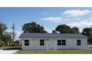 2338 2nd Court, Vero Beach, FL 32962 - MLS#R11157189