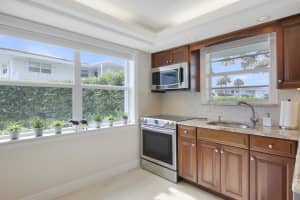 60 Yacht Club Drive, North Palm Beach, FL 33408 - MLS#R11157235