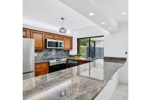 800 Nw 32nd Avenue, Delray Be Avenue, Delray Beach, FL 33445 - MLS#R11157239