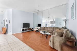 2841 Livingston Lane, West Palm Beach, FL 33411 - MLS#R11157258