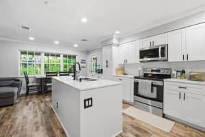 11339 Lakeview Drive Drive, Coral Springs, FL 33071 - MLS#R11157278