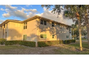 25 Lake Vista Trail, Port Saint Lucie, FL 34952 - MLS#R11157290