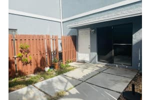 13 Crossings Circle, Boynton Beach, FL 33435 - MLS#R11157291