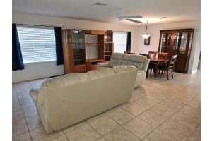 8 Santa Maria Court, Port Saint Lucie, FL 34952 - MLS#R11157485