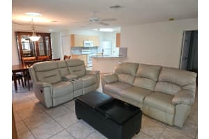 8 Santa Maria Court, Port Saint Lucie, FL 34952 - MLS#R11157485