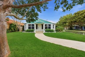 831 Lakeside Drive, Lake Worth Beach, FL 33460 - MLS#R11157486