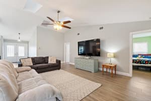 4147 Beech Avenue, Palm Beach Gardens, FL 33410 - MLS#R11157493