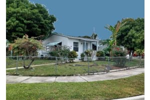 1060 26th Court, Riviera Beach, FL 33404 - MLS#R11157562